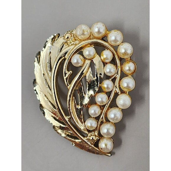 Vintage‎ Leaf Pin Brooch 18 Faux Pearls Gold Tone - Picture 1 of 4